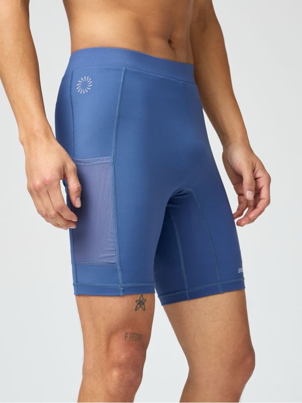 Brooks 
Movement Half Tight